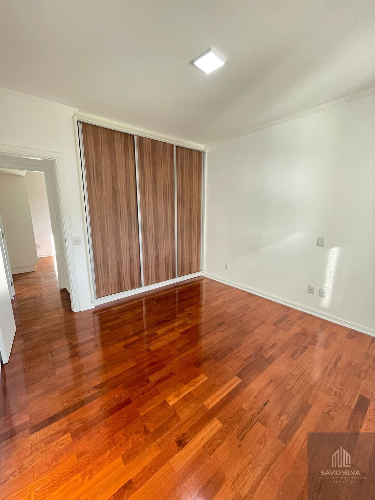 Apartamento à venda com 3 quartos, 105m² - Foto 8