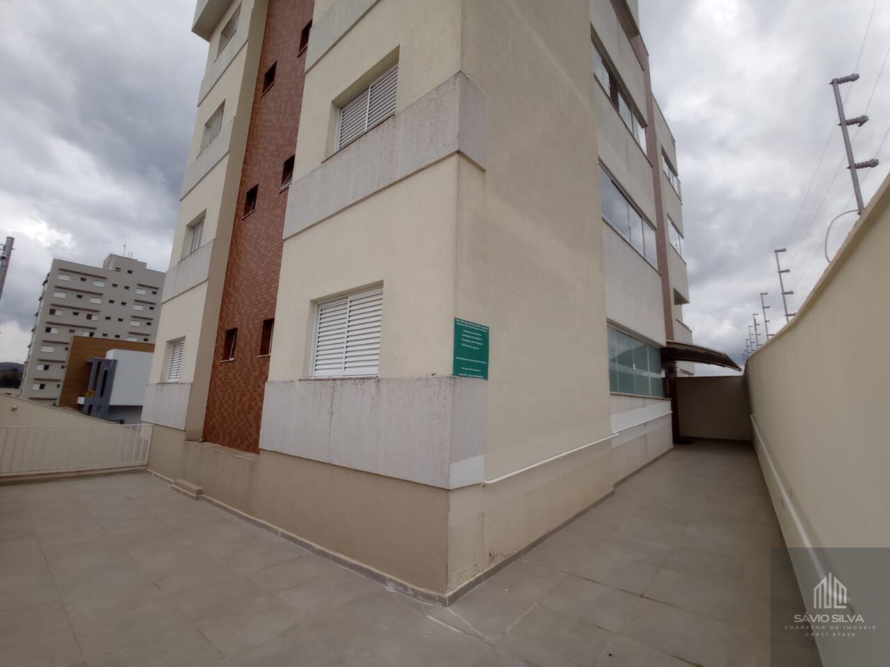 Apartamento à venda com 3 quartos, 89m² - Foto 2