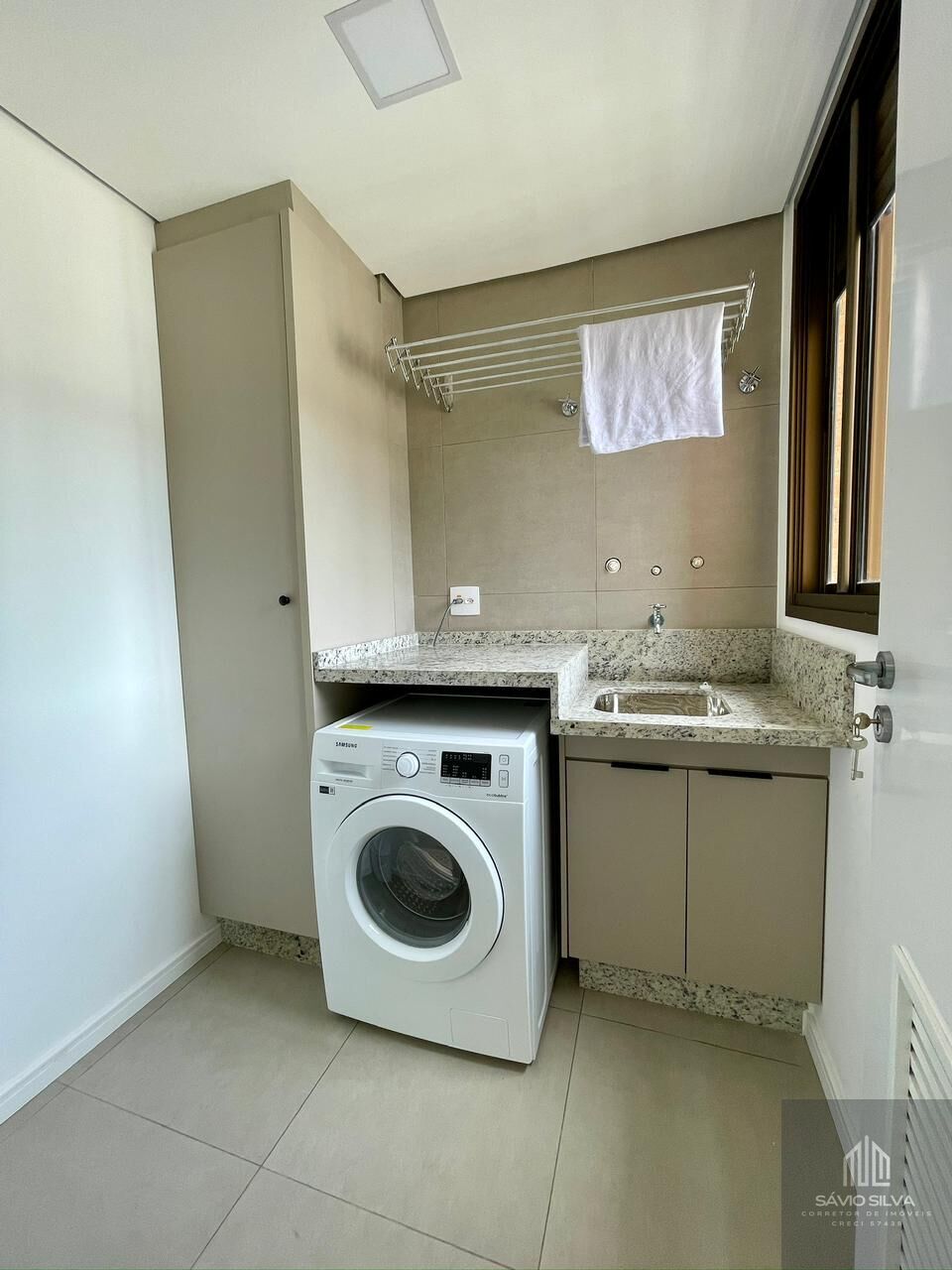 Apartamento à venda com 2 quartos, 75m² - Foto 30