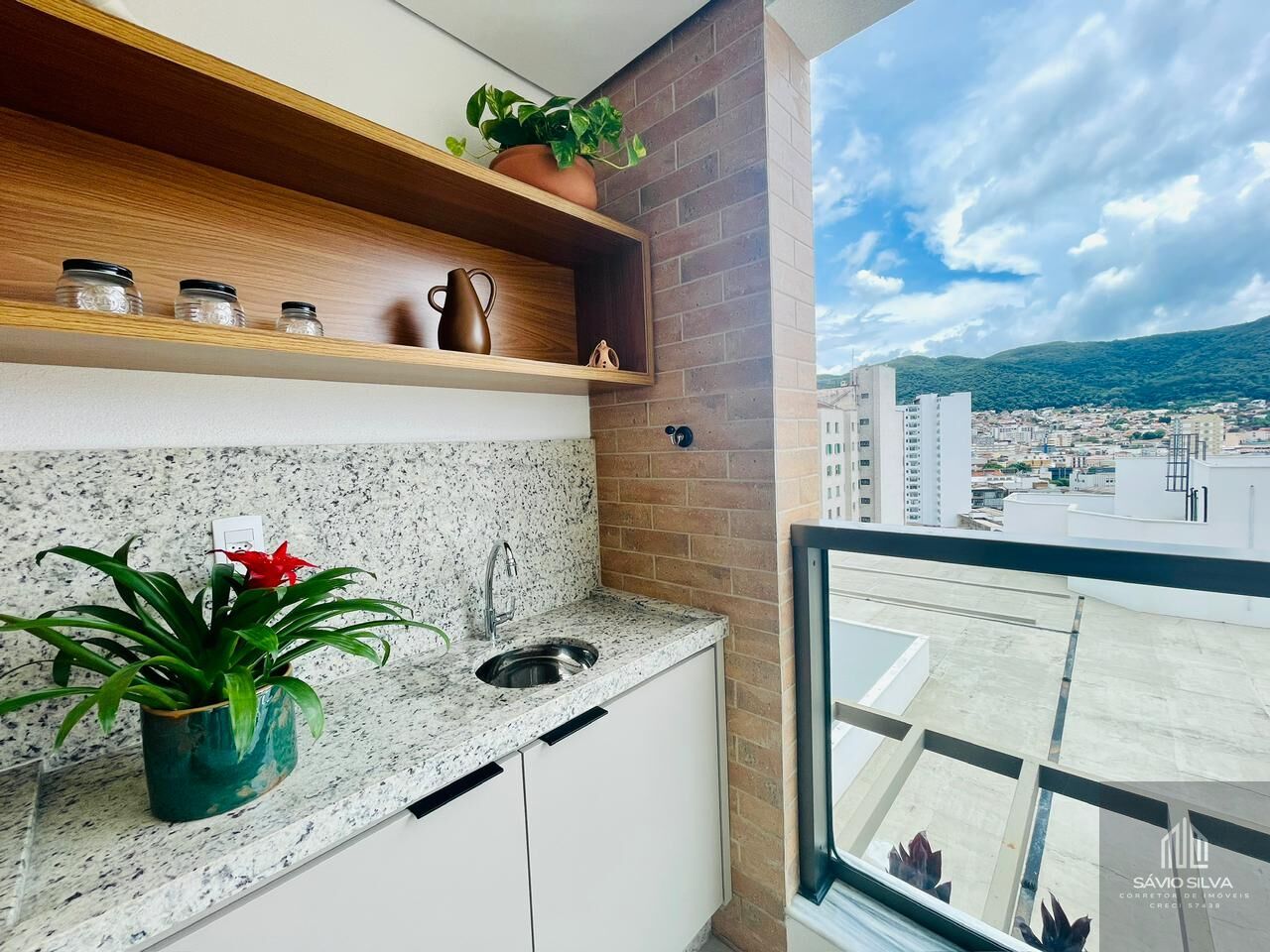 Apartamento à venda com 2 quartos, 75m² - Foto 3