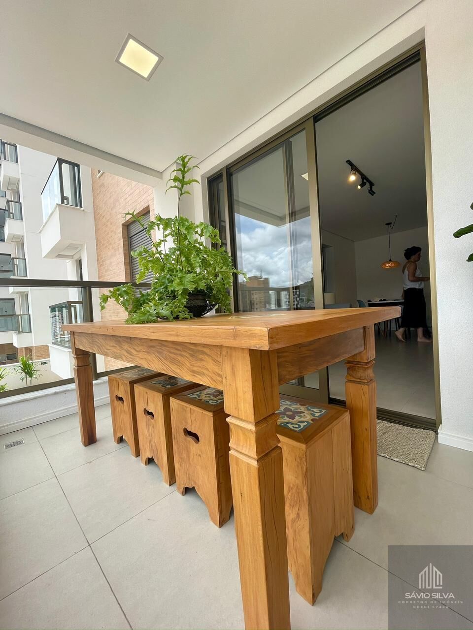 Apartamento à venda com 2 quartos, 75m² - Foto 19
