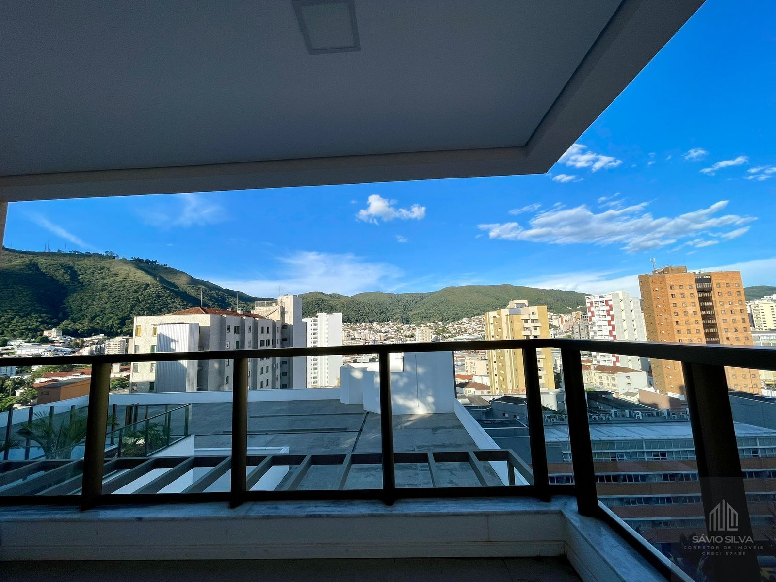 Apartamento à venda com 2 quartos, 75m² - Foto 29