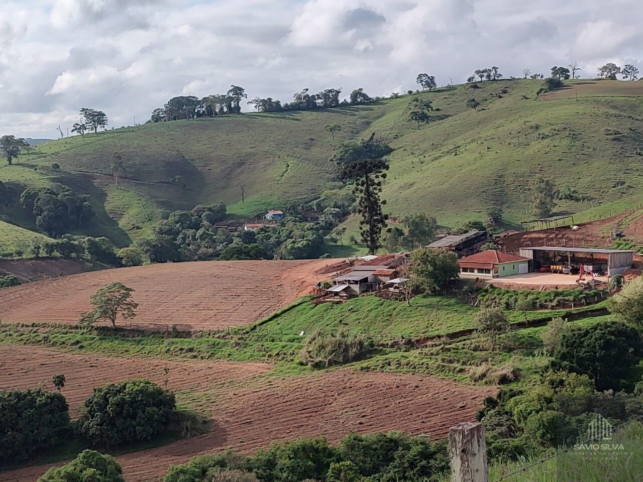 Fazenda à venda com 3 quartos, 193600m² - Foto 22