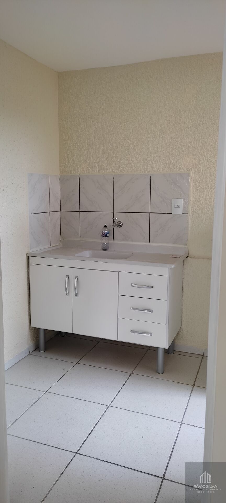 Apartamento à venda com 2 quartos, 42m² - Foto 2