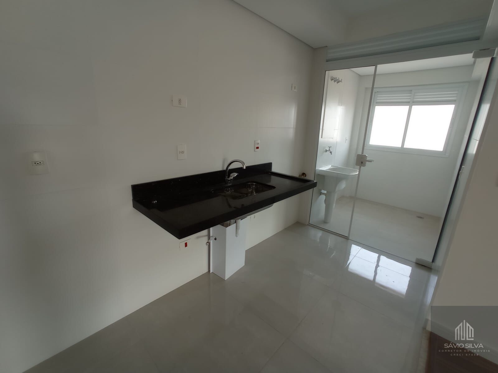 Apartamento à venda com 3 quartos, 87m² - Foto 4