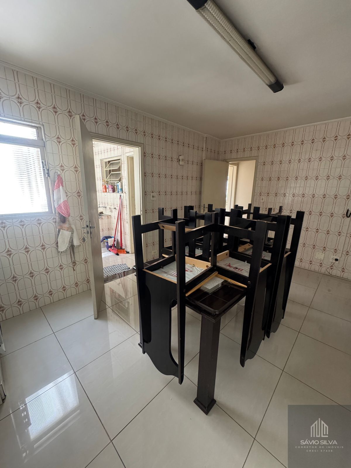 Apartamento para alugar com 3 quartos, 140m² - Foto 13