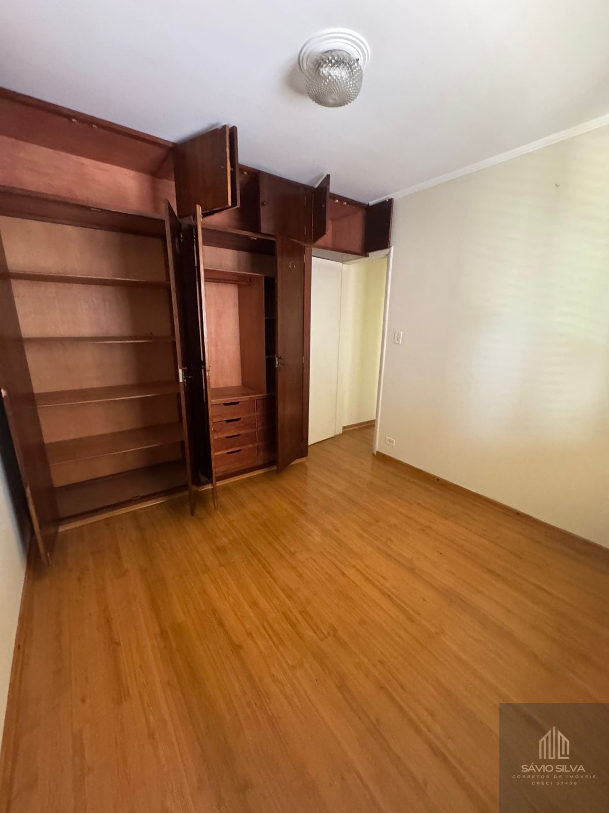 Apartamento para alugar com 3 quartos, 140m² - Foto 14