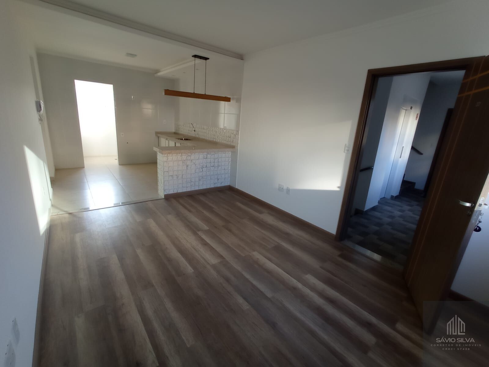 Apartamento à venda com 2 quartos, 80m² - Foto 2