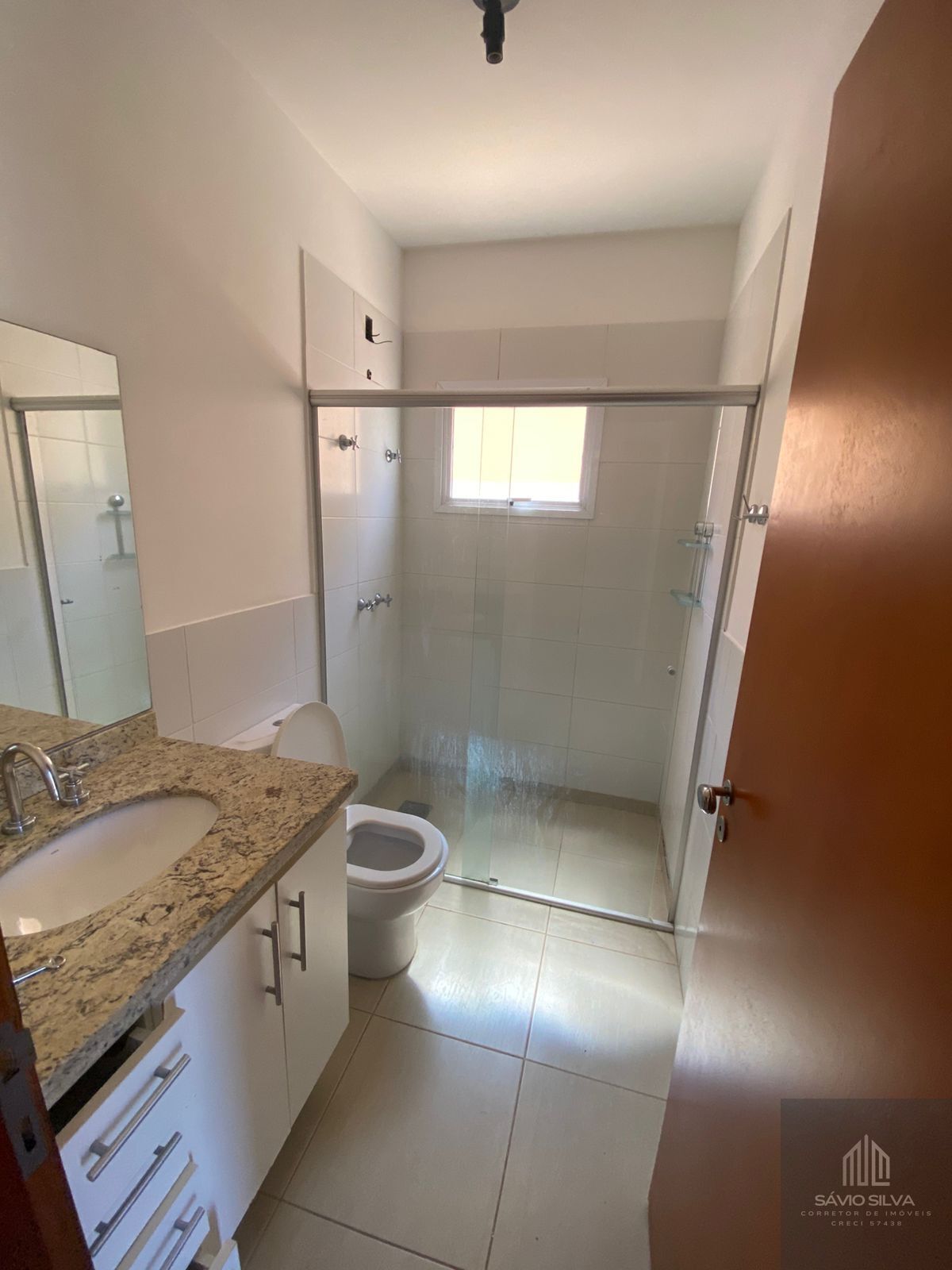 Casa para alugar com 3 quartos, 169m² - Foto 11