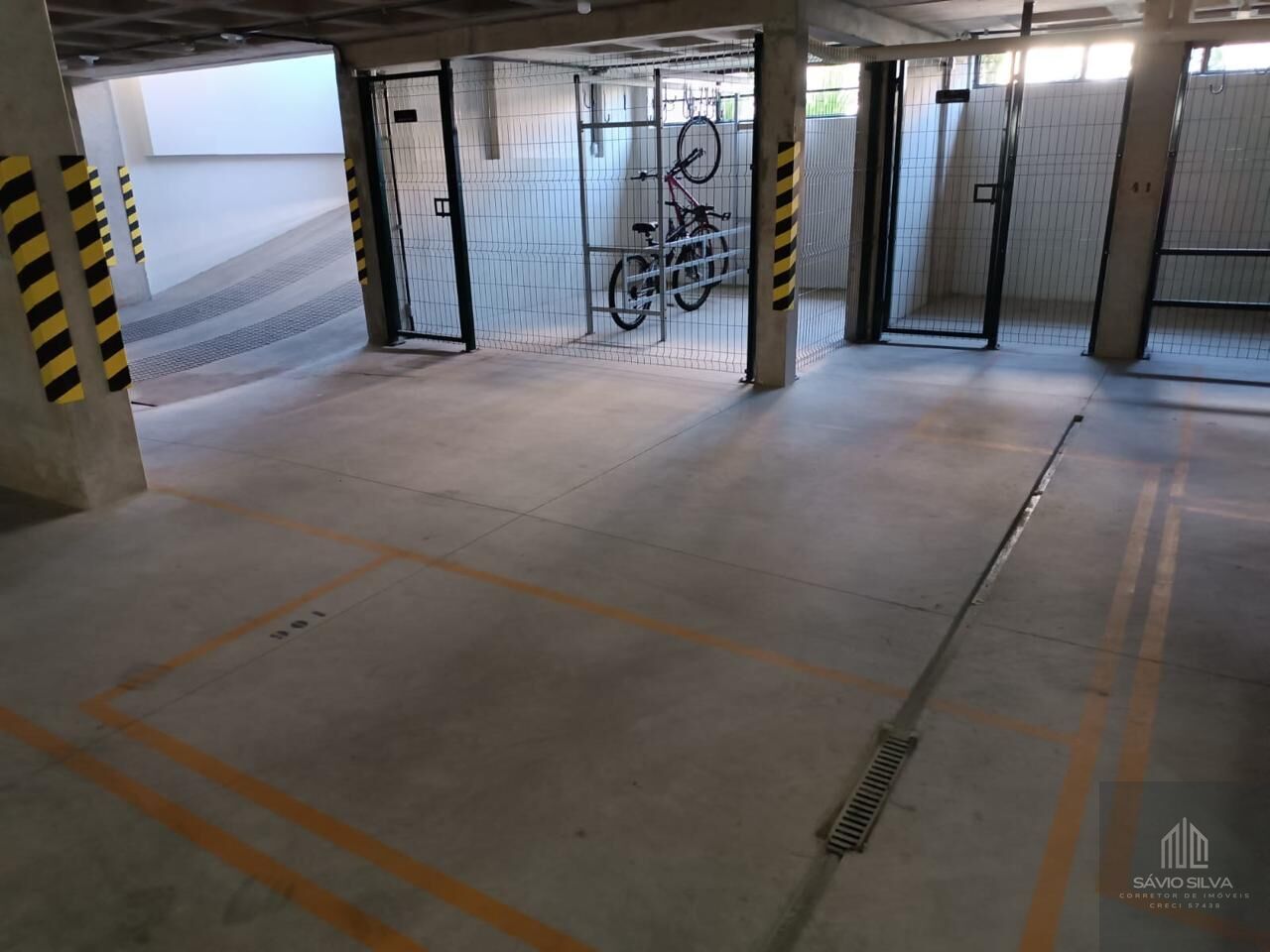 Apartamento para alugar com 2 quartos, 75m² - Foto 20