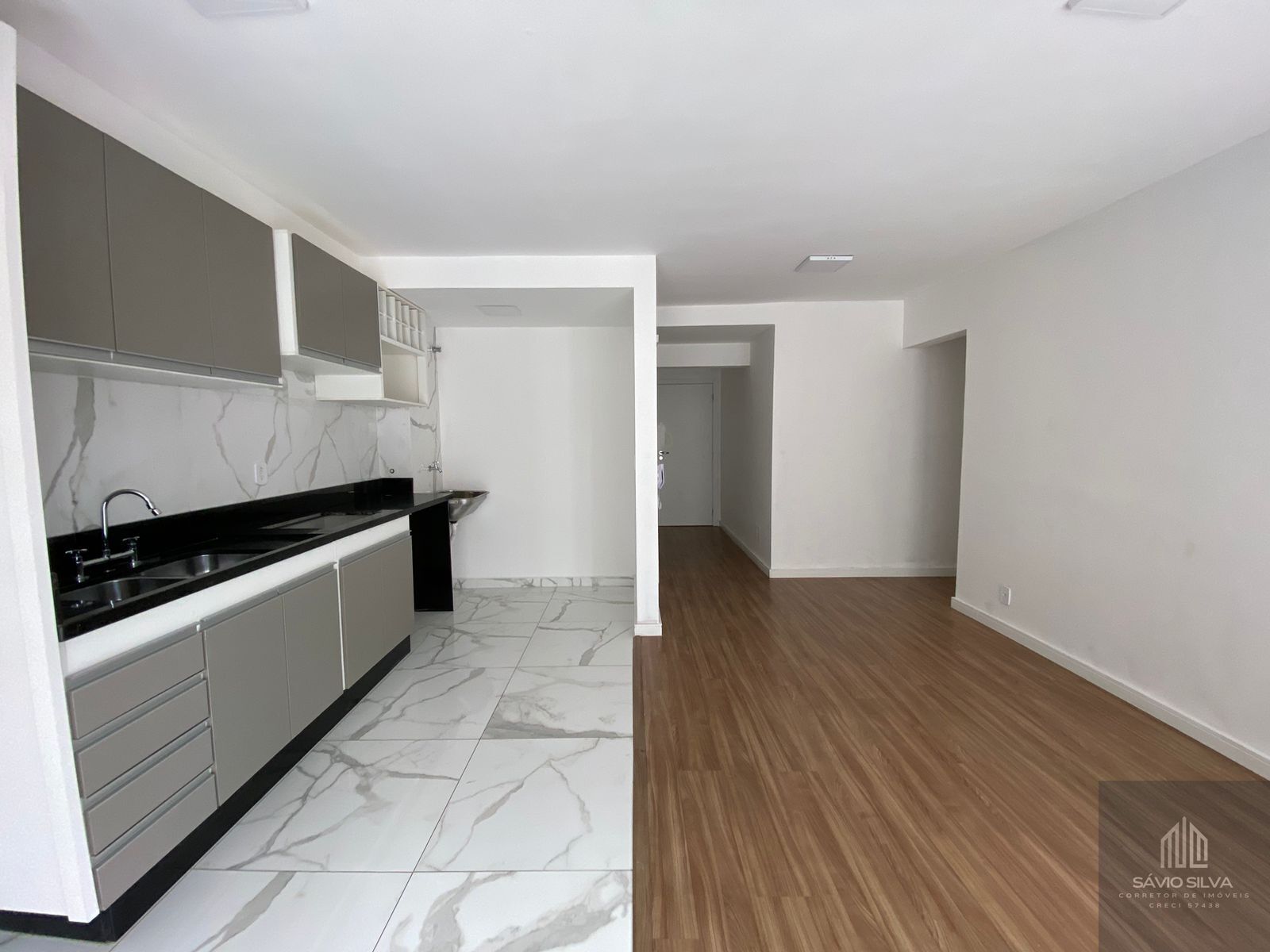 Apartamento para alugar com 2 quartos, 70m² - Foto 4