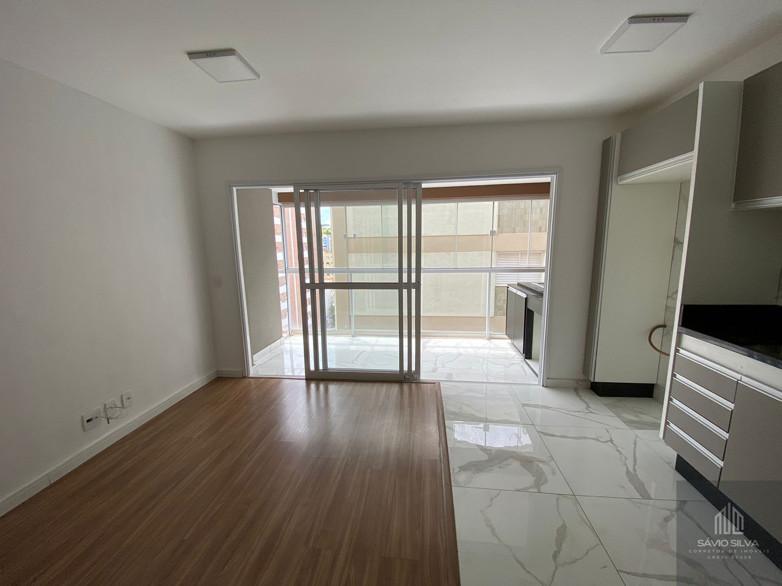 Apartamento para alugar com 2 quartos, 70m² - Foto 8