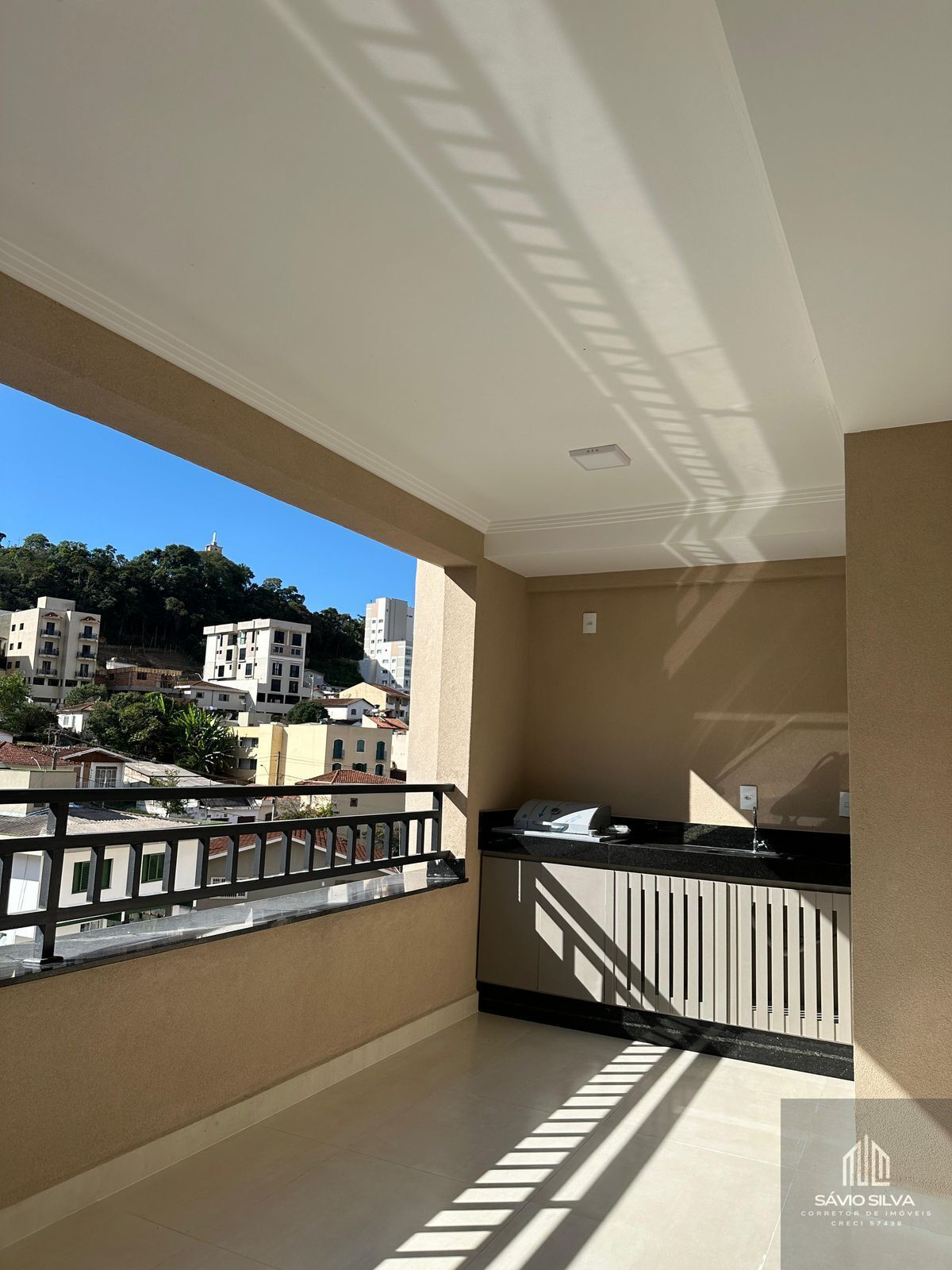 Apartamento à venda com 3 quartos, 145m² - Foto 17