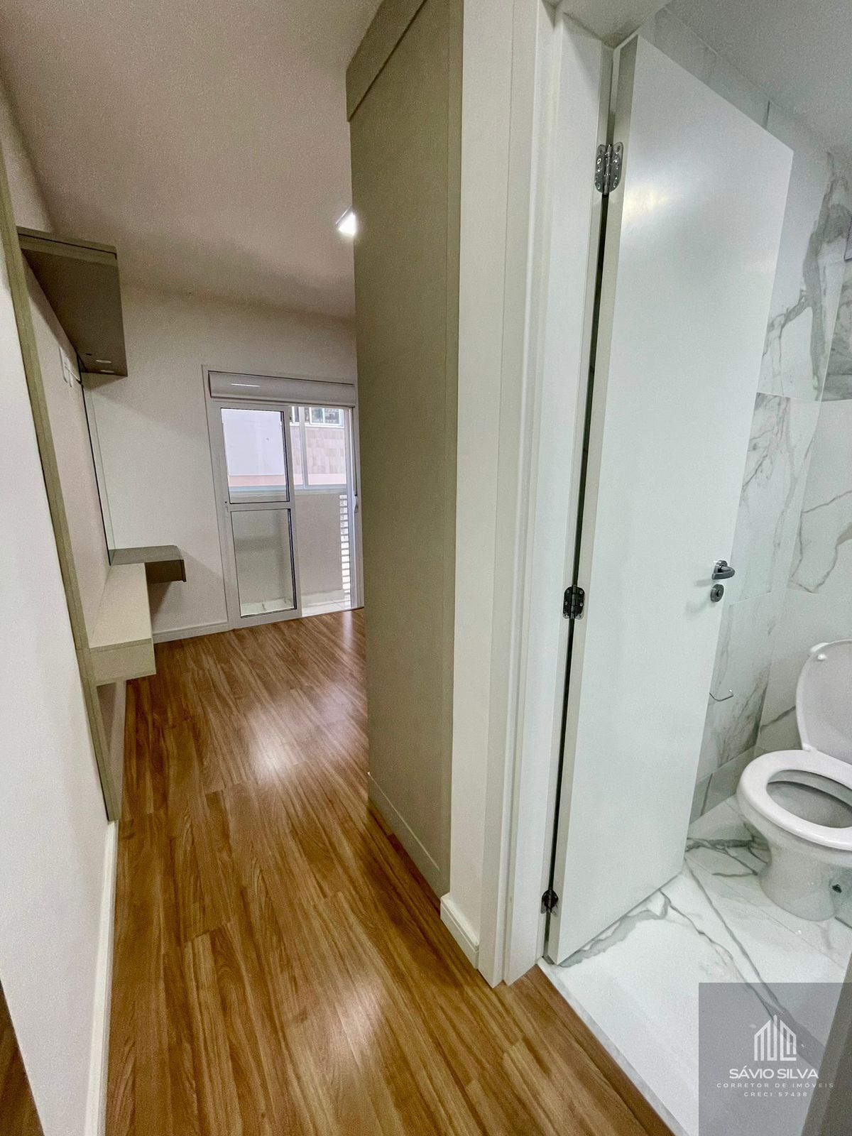 Apartamento à venda com 2 quartos, 72m² - Foto 2