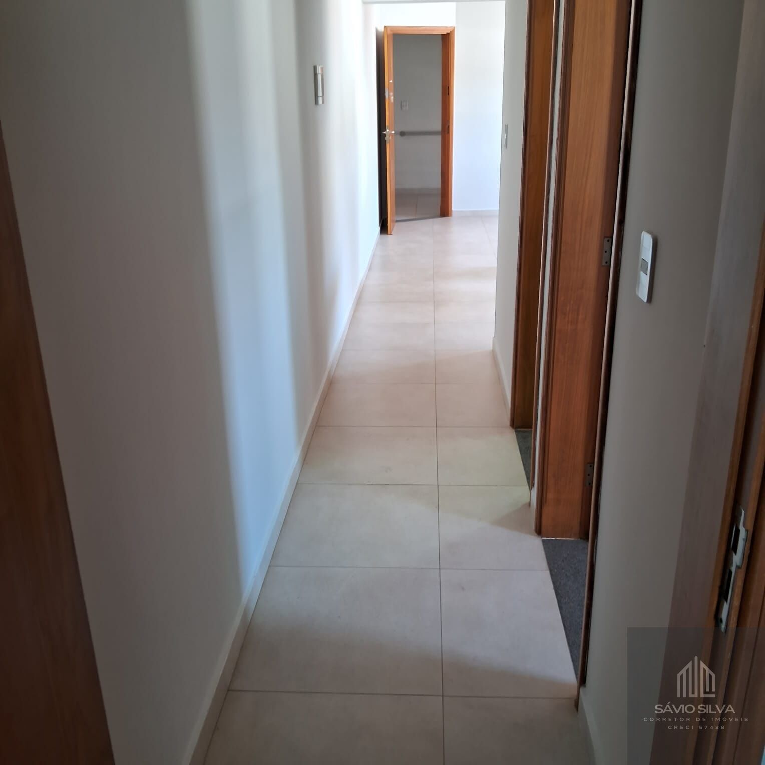 Apartamento à venda com 2 quartos, 69m² - Foto 10