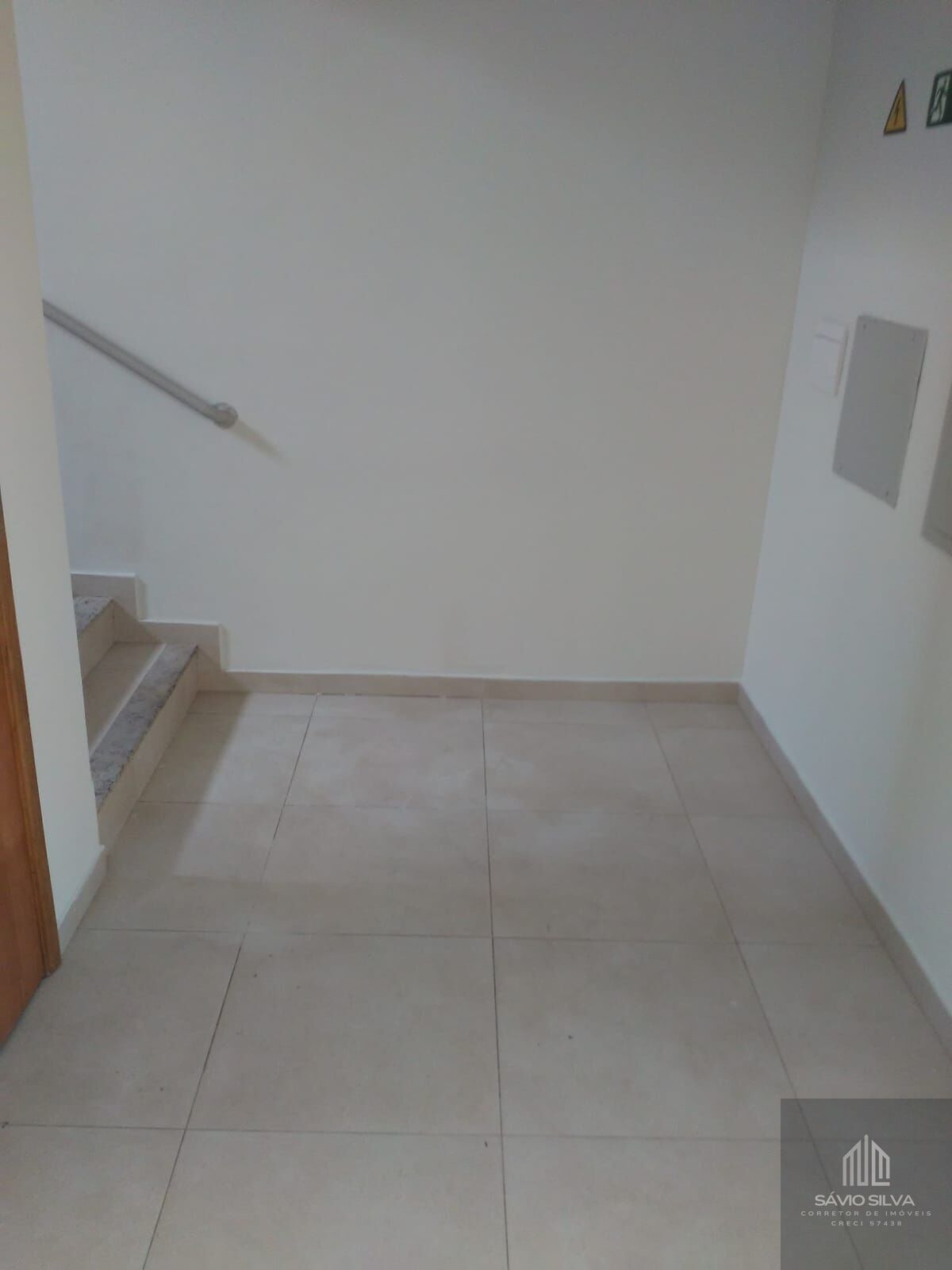 Apartamento à venda com 2 quartos, 69m² - Foto 4