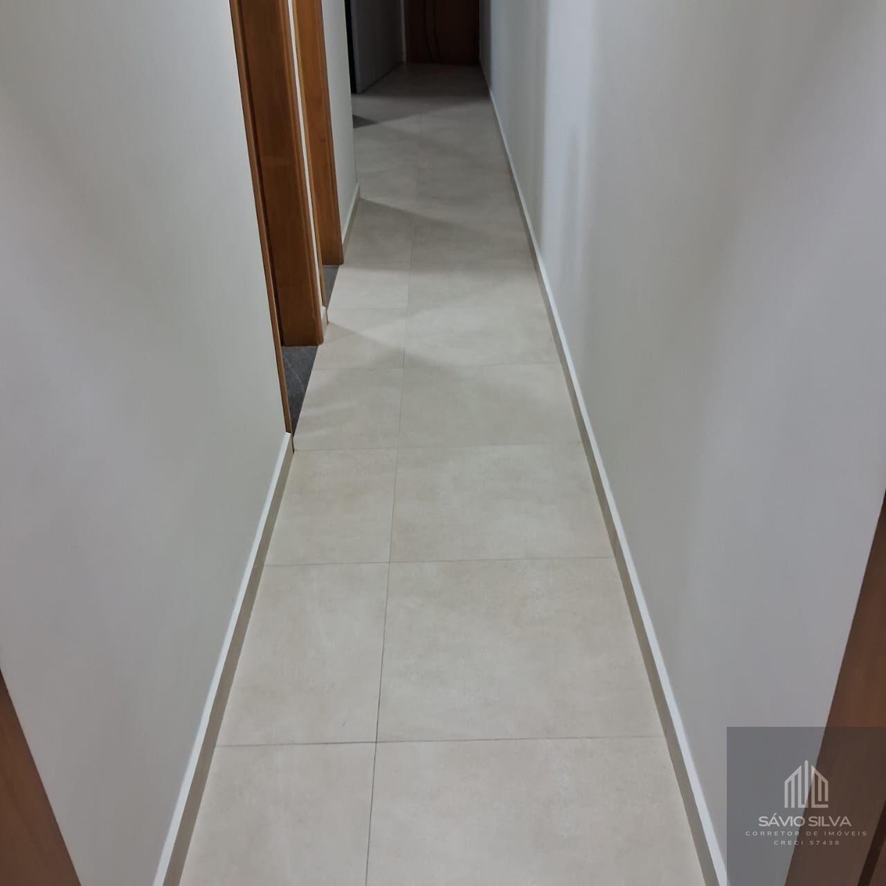 Apartamento à venda com 2 quartos, 69m² - Foto 27