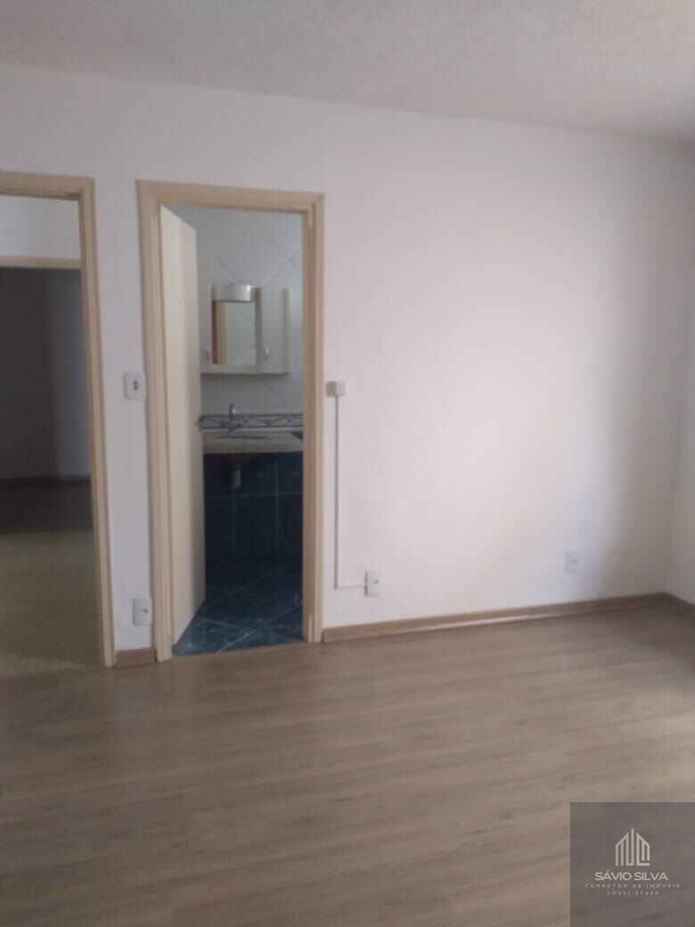 Casa à venda com 4 quartos, 205m² - Foto 6