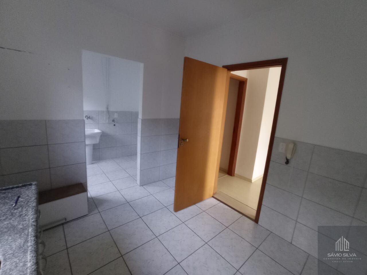 Apartamento para alugar com 3 quartos, 143m² - Foto 10