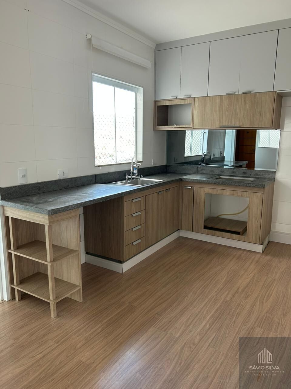 Apartamento à venda com 2 quartos, 65m² - Foto 2