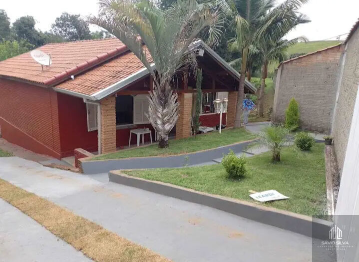 Fazenda à venda com 2 quartos, 1200m² - Foto 1