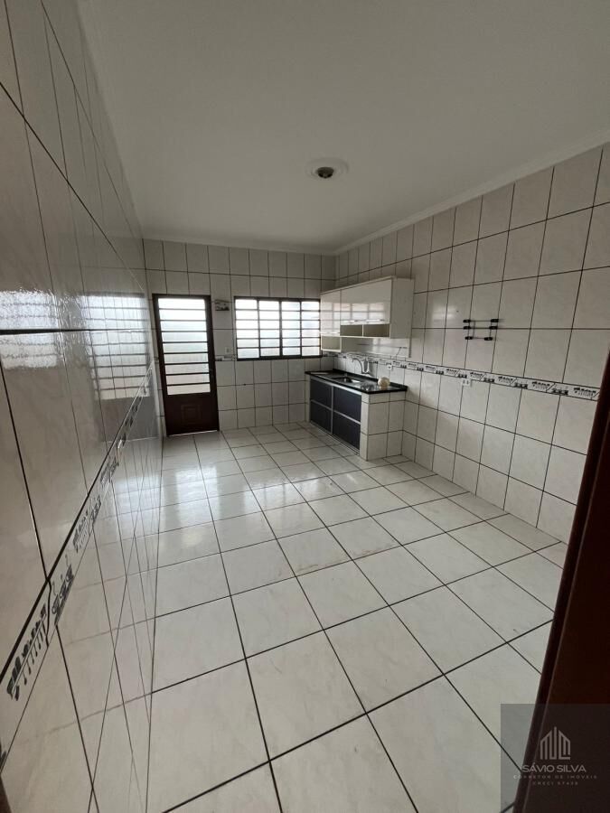 Casa para alugar com 3 quartos, 100m² - Foto 5