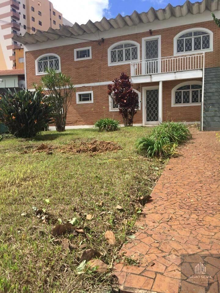 Casa para alugar com 5 quartos, 150m² - Foto 2