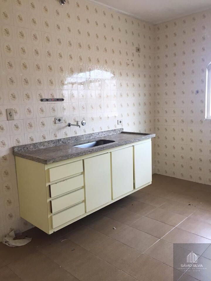 Casa para alugar com 5 quartos, 150m² - Foto 31