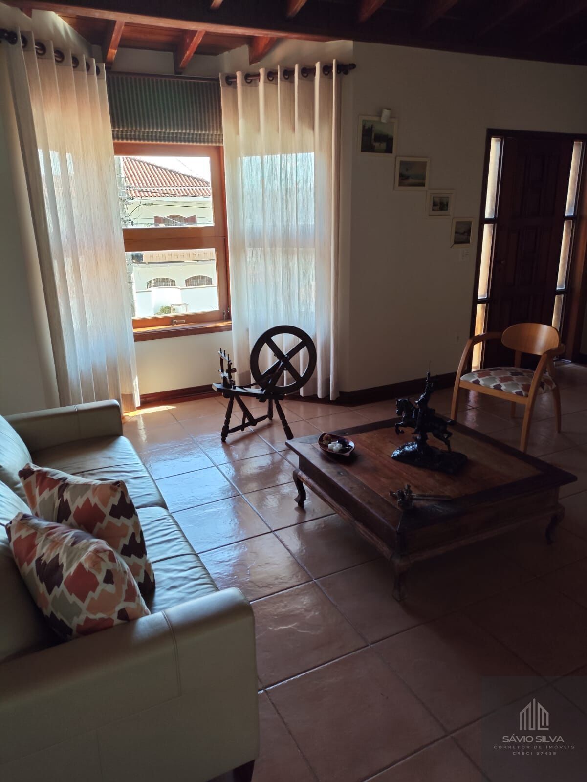 Casa à venda com 3 quartos, 330m² - Foto 17