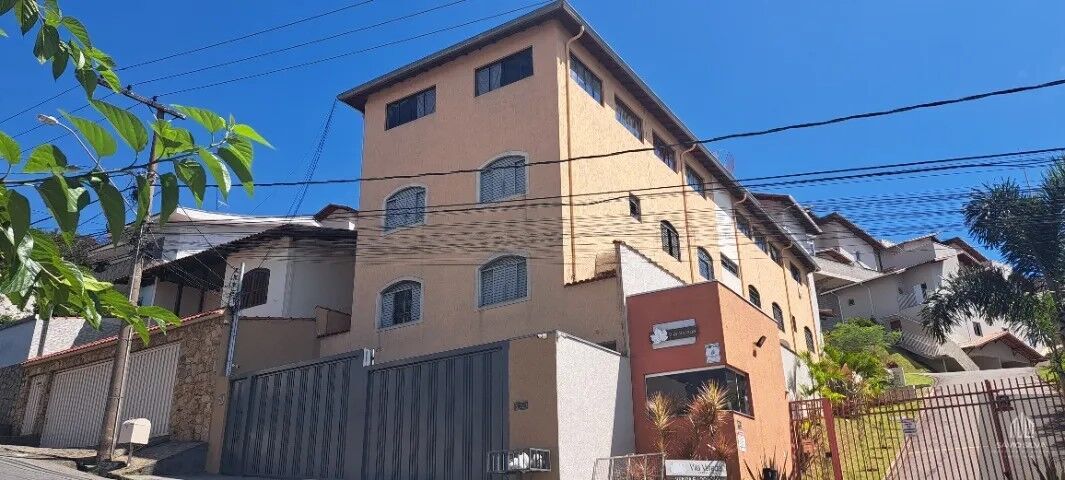 Apartamento para alugar com 3 quartos, 93m² - Foto 1