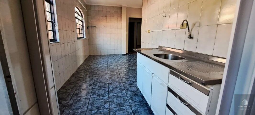 Apartamento para alugar com 3 quartos, 93m² - Foto 3