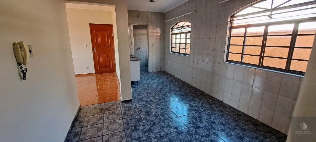 Apartamento para alugar com 3 quartos, 93m² - Foto 2