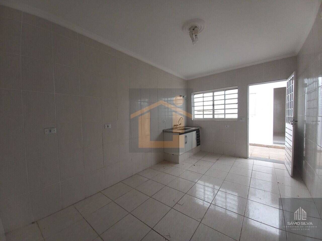 Casa para alugar com 5 quartos, 300m² - Foto 5