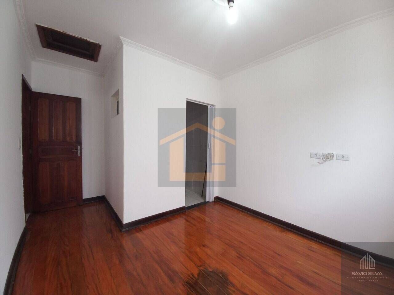 Casa para alugar com 5 quartos, 300m² - Foto 6