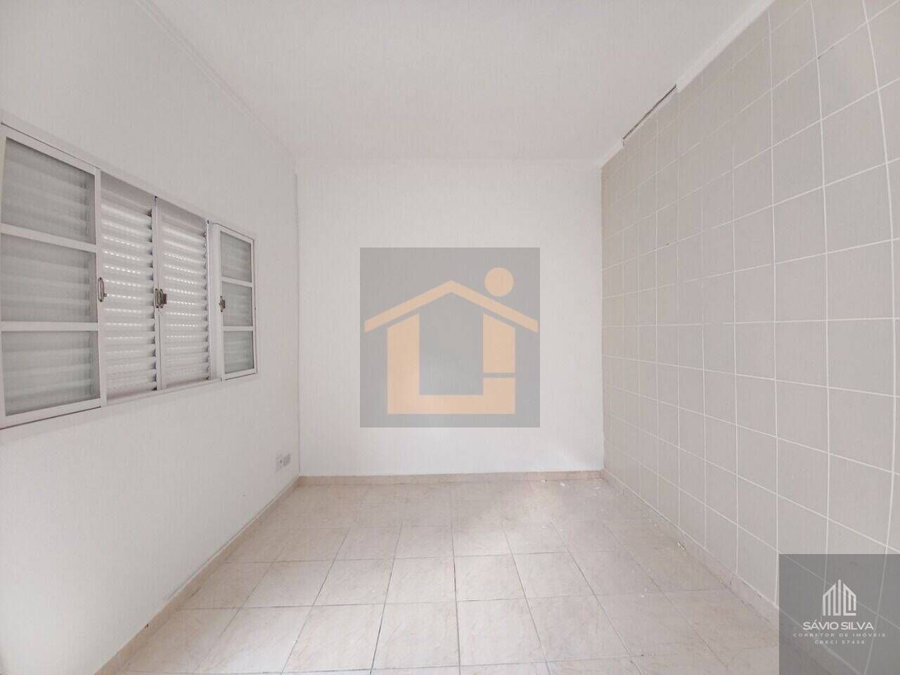 Casa para alugar com 5 quartos, 300m² - Foto 12