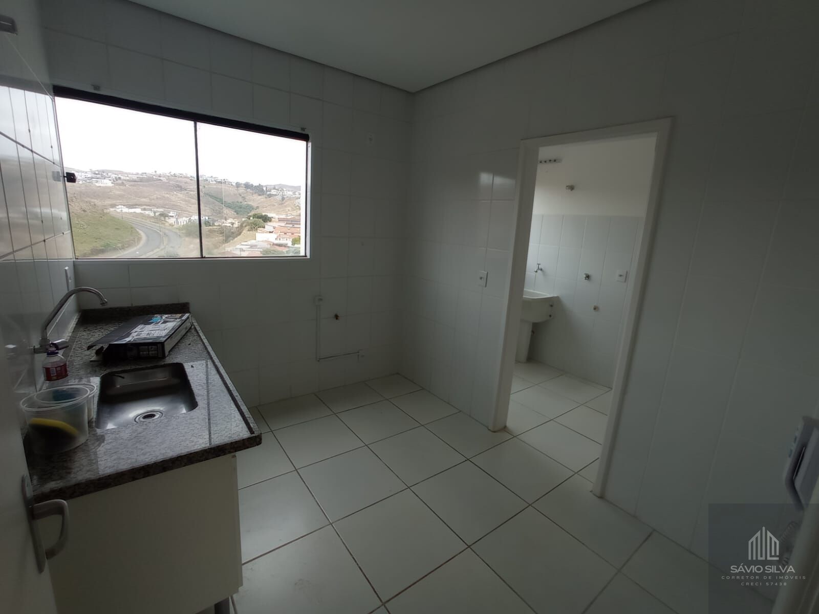 Apartamento para alugar com 2 quartos, 80m² - Foto 3