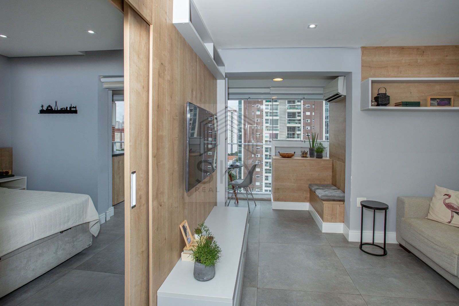 Apartamento para alugar com 1 quarto, 42m² - Foto 30
