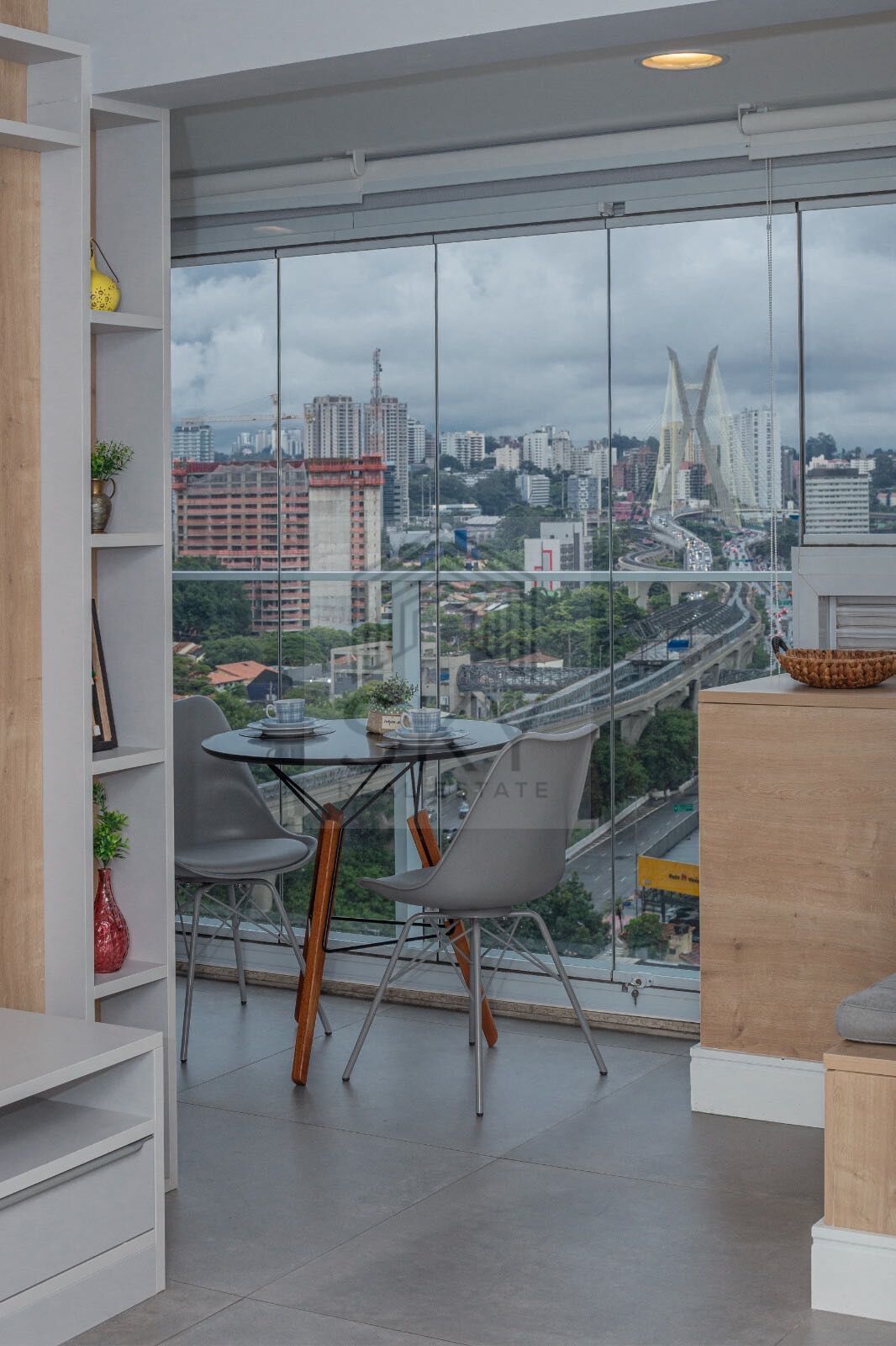 Apartamento para alugar com 1 quarto, 42m² - Foto 4