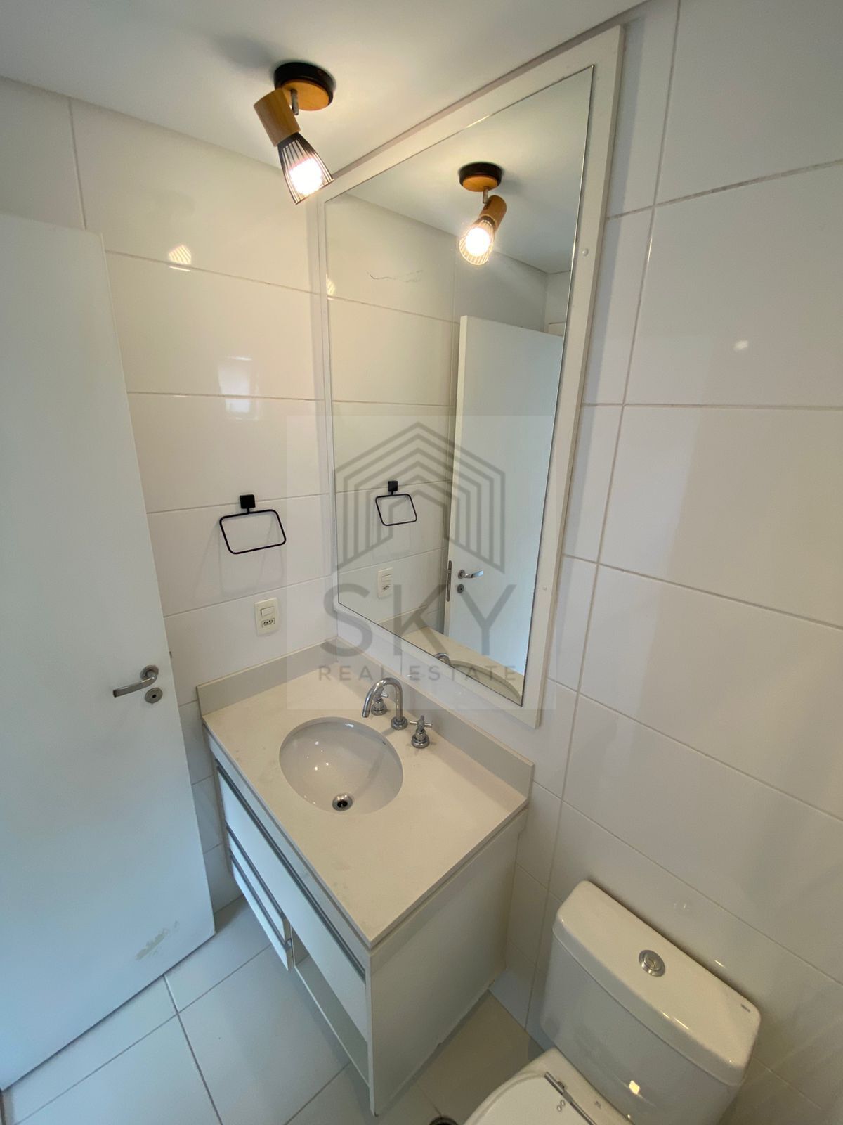 Apartamento para alugar com 2 quartos, 64m² - Foto 14