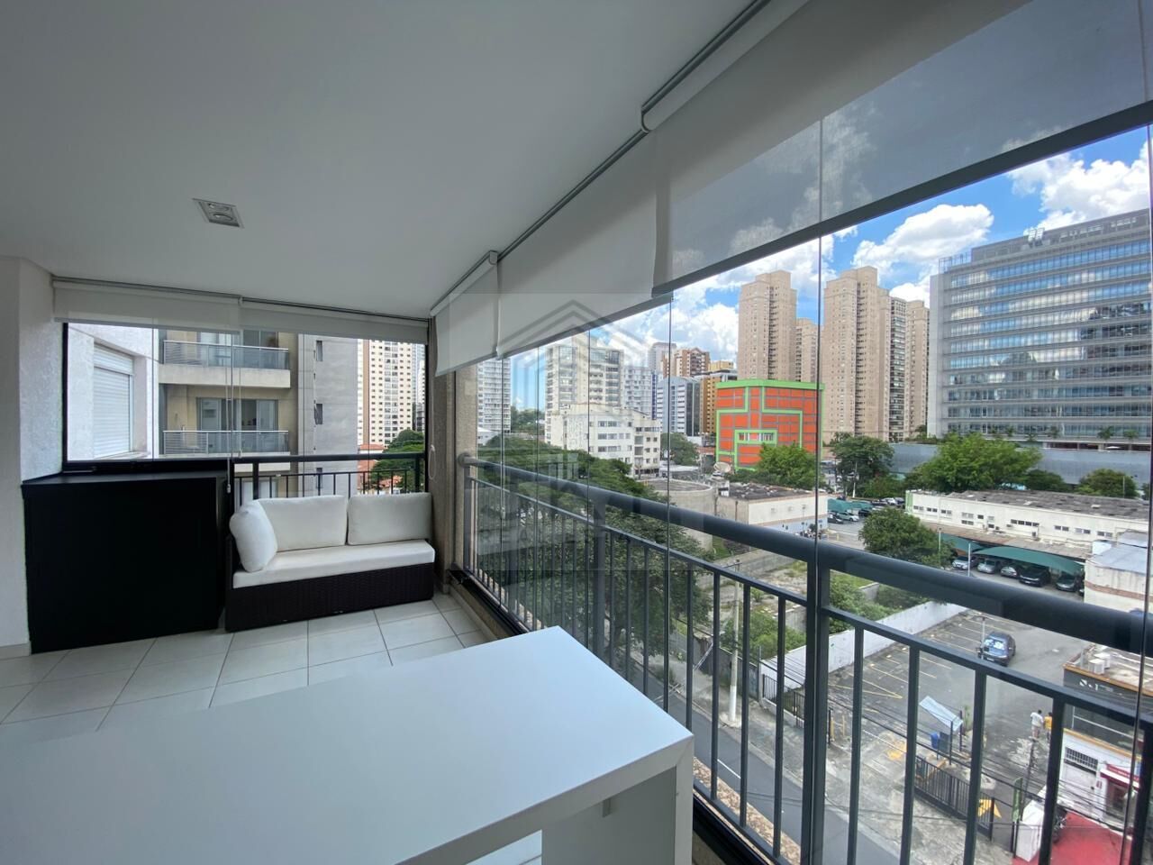 Apartamento para alugar com 2 quartos, 64m² - Foto 1