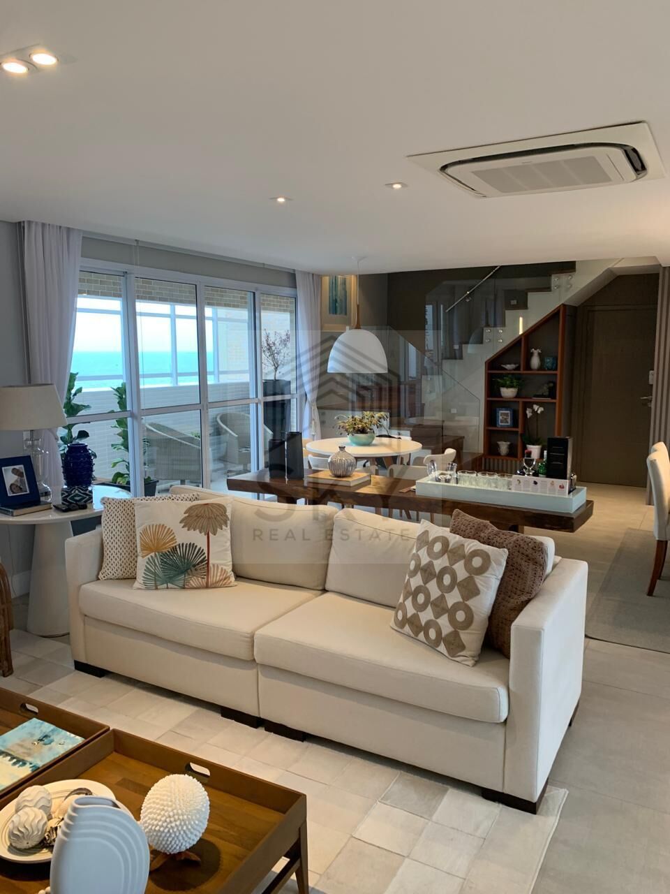 Cobertura para alugar com 4 quartos, 300m² - Foto 1