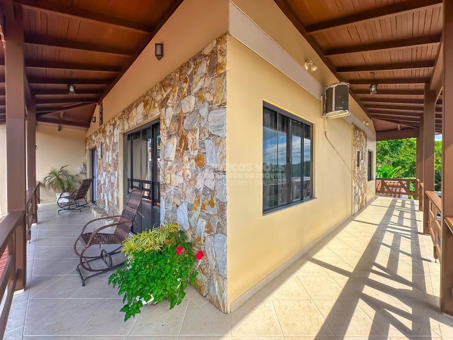 Casa Averbada com 4 Quartos na Itoupava Central — foto 3