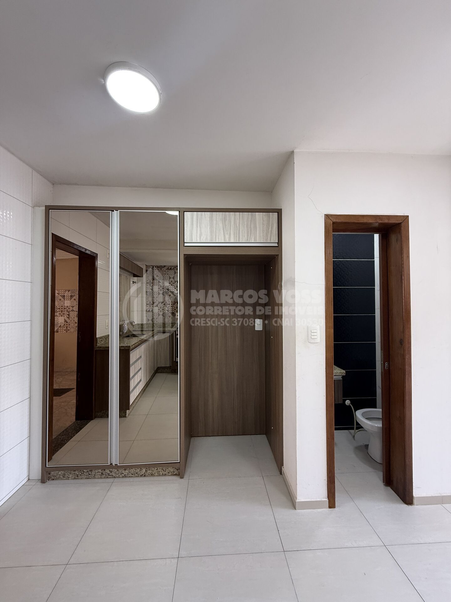 Sobrado com 2 Suítes Semimobiliado no Tribess — foto 7