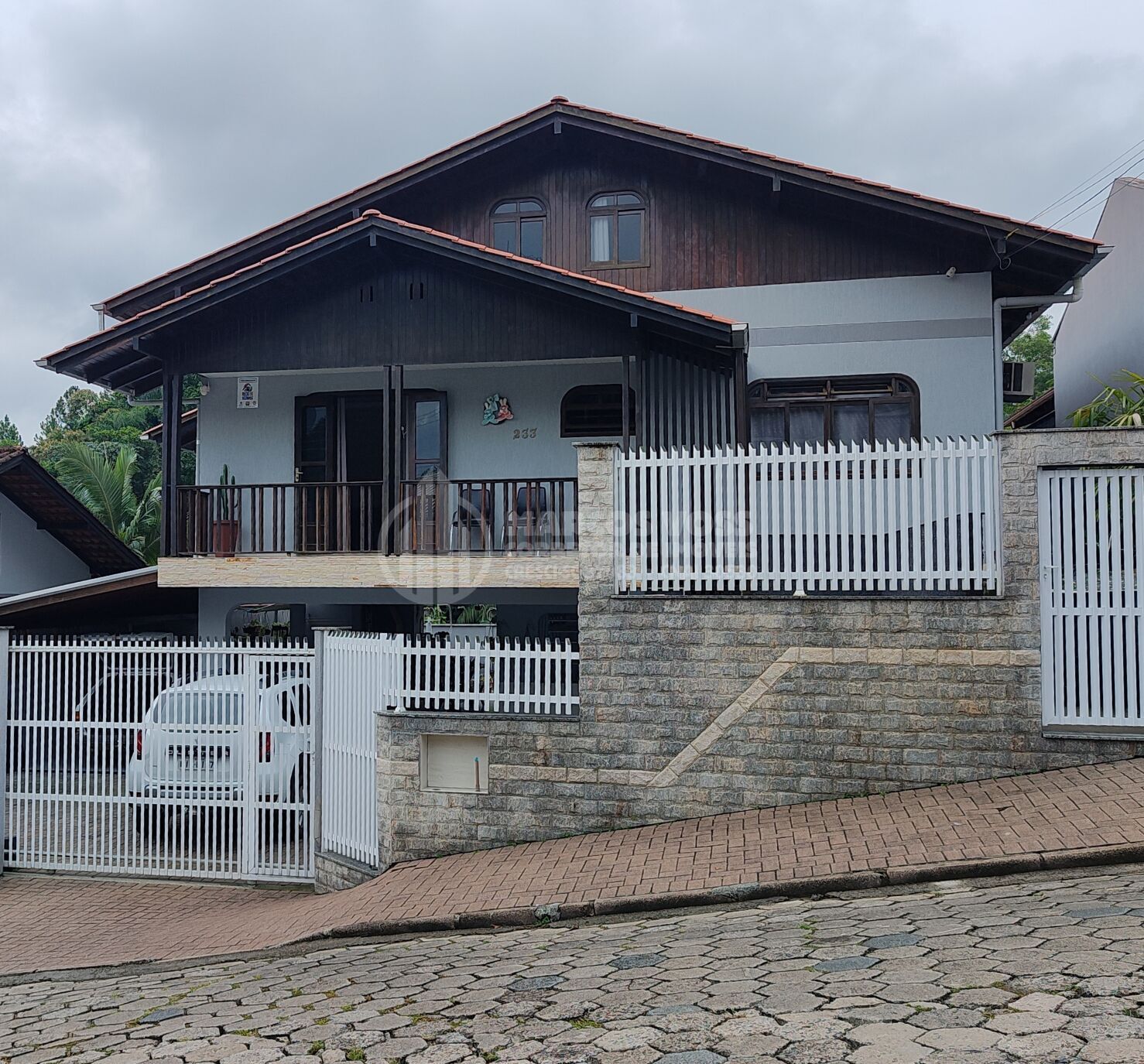 Excelente Casa Sobrado na Fortaleza - AVERBADO! - foto 1