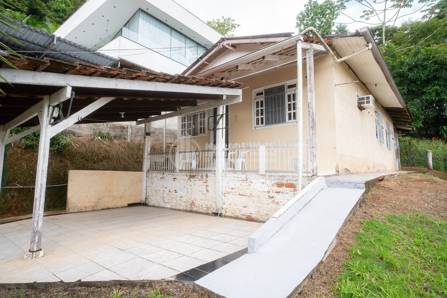 Casa Averbada com 3 Quartos no Bairro Tribess — foto 2