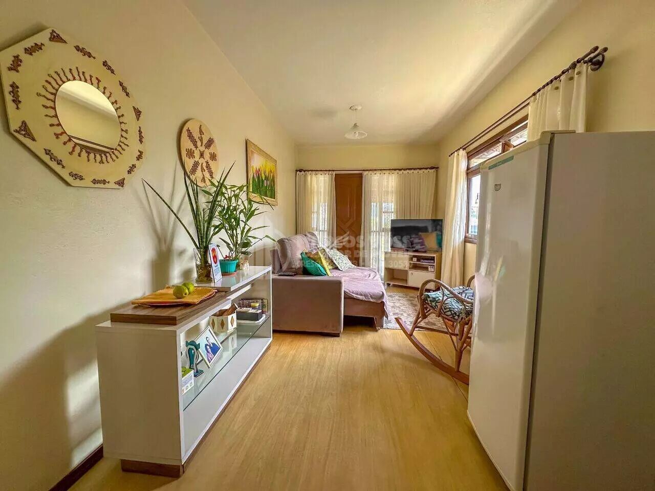 Casa Averbada com 3 Quartos e Amplo Terreno — foto 5