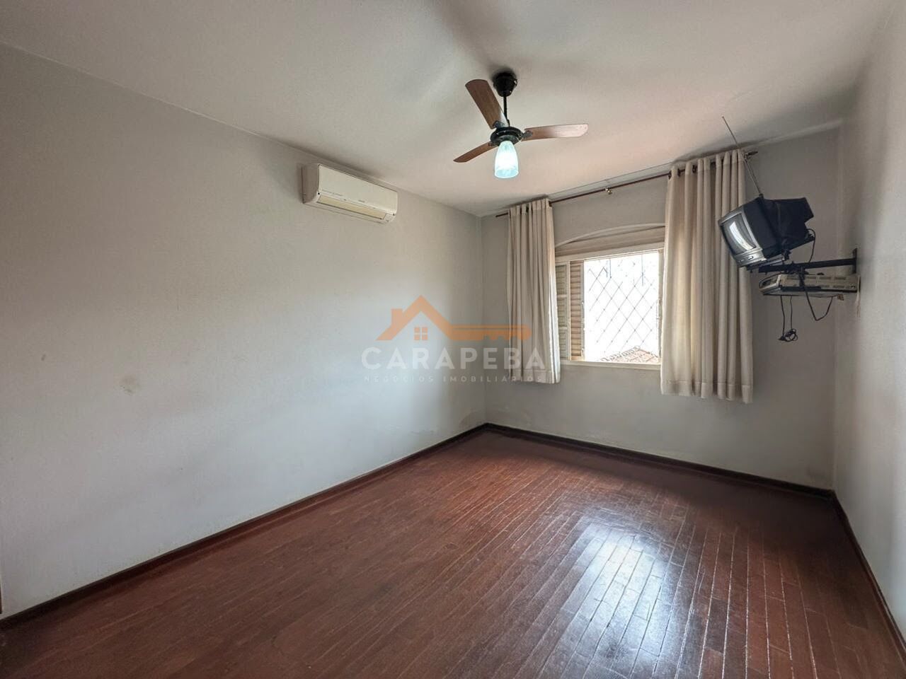 Casa, 4 quartos, 355 m² - Foto 3