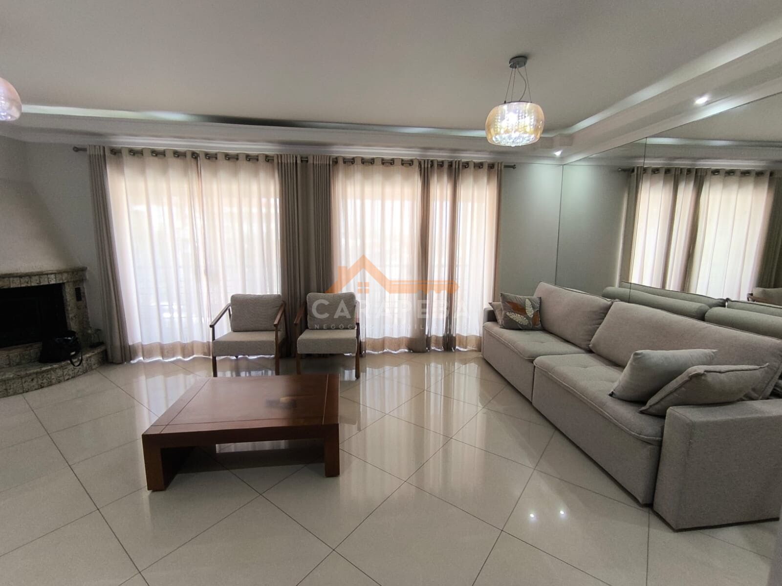 Casa, 4 quartos, 238 m² - Foto 3