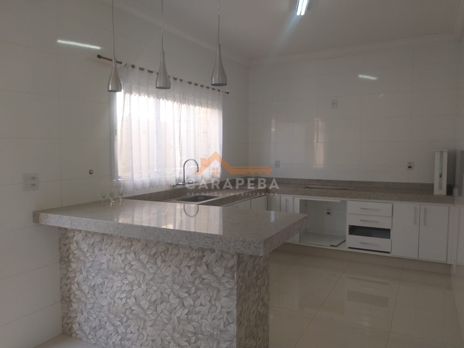 Casa, 2 quartos, 164 m² - Foto 1