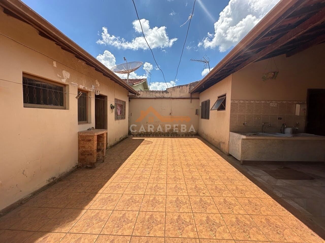 Casa, 3 quartos, 156 m² - Foto 1